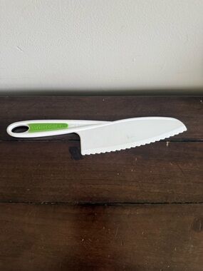 Curious Chef White Serrated Kitchen Knife with Green Accent